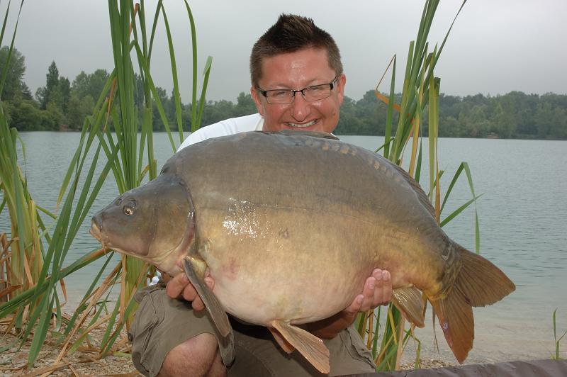 Danny Fairbrass ne prezintă  o tactică inovatoare pentru abordarea unui lac